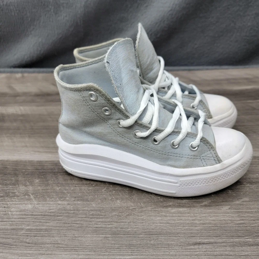 Converse Chuck Taylor All Star Shoes Youth Size 2 High Top Platform Sneakers